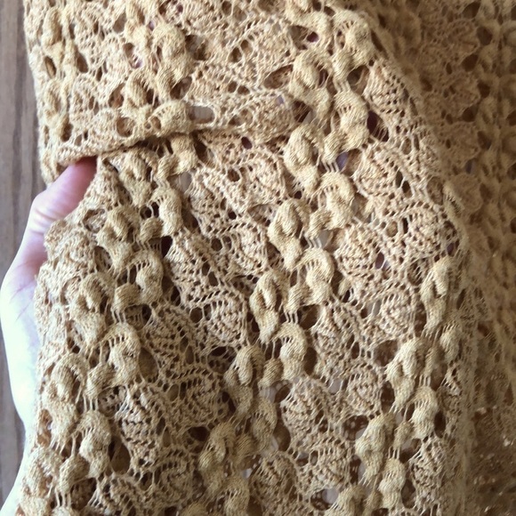 URBAN Outfitters/Anthropologie Staring at Stars crochet yellow top! Size medium. - Picture 5 of 7